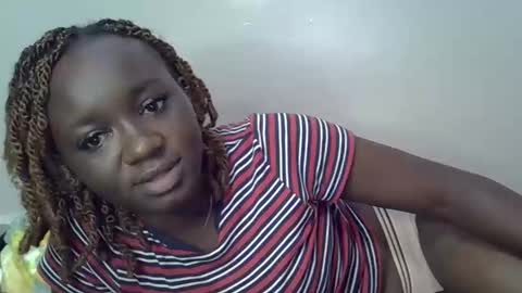 Snapshot of cute_gee chatting on February 2026 06:18:01 PM daddysdoll online show from February 2026 06:18:01 PM