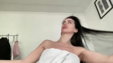 cute_kriss94 online show from May 2026 01:49:02 PM