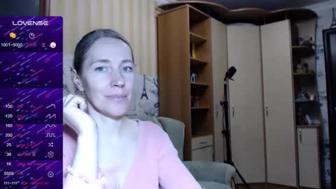 cute_lion_ online show from February 2025 04:10:02 PM