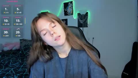 Emily online show from October 2025 03:42:01 PM