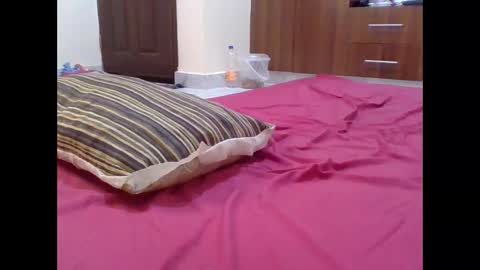 cute_lizah online show from October 2025 06:31:01 PM