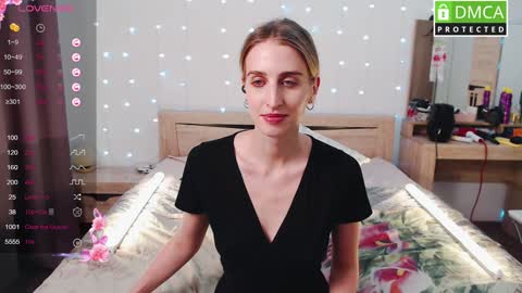 Snapshot of cute_milana chatting on December 2024 12:38:01 PM Milana online show from December 2024 12:38:01 PM