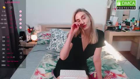 Snapshot of cute_milana chatting on October 2025 07:39:01 AM Milana online show from October 2025 07:39:01 AM