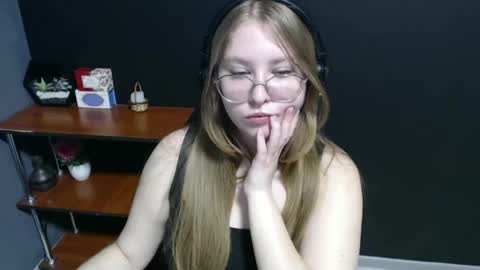 Veronica online show from January 2025 10:41:01 AM