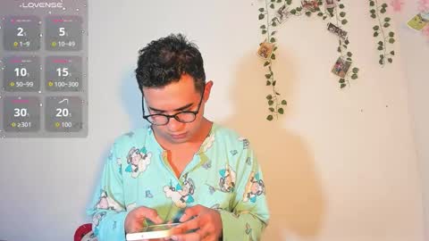 Snapshot of cute_sammy_1 chatting on October 2025 10:57:02 AM cute_sammy_1 online show from October 2025 10:57:02 AM