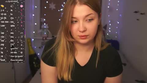 Snapshot of cute_sharloti chatting on January 2026 08:03:02 PM Sasha online show from January 2026 08:03:02 PM