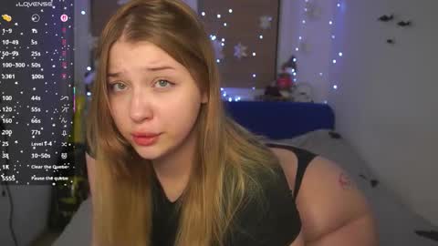 Snapshot of cute_sharloti chatting on January 2026 03:49:02 PM Sasha online show from January 2026 03:49:02 PM