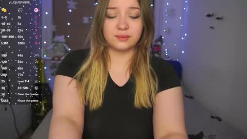 Snapshot of cute_sharloti chatting on February 2026 06:39:01 PM Sasha online show from February 2026 06:39:01 PM