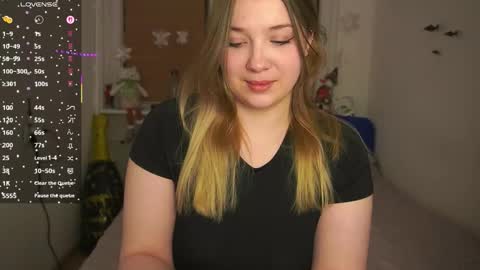 Snapshot of cute_sharloti chatting on February 2026 05:09:01 PM Sasha online show from February 2026 05:09:01 PM