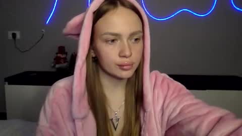 cute_shy06 online show from January 2026 09:07:02 PM