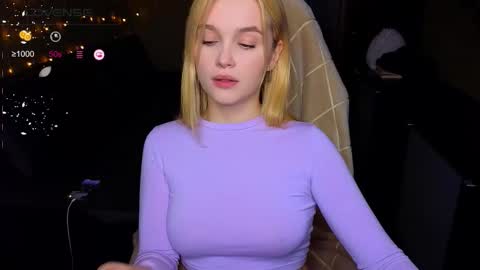 Sue online show from October 2025 09:42:02 PM