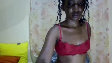 cute_xeniah online show from October 2025 11:12:02 PM