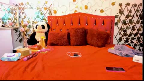 Snapshot of cute_zoe1 chatting on September 2025 10:01:02 PM cute_zoe1 online show from September 2025 10:01:02 PM