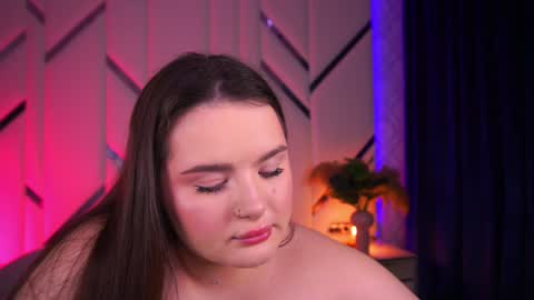 Amber online show from January 2025 02:03:02 AM