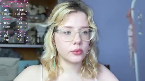 Snapshot of cuteasfuck_ chatting on March 2025 11:18:02 AM Amy online show from March 2025 11:18:02 AM