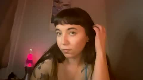 Snapshot of cuteballoons chatting on December 2024 10:01:01 PM CuteBalloons online show from December 2024 10:01:01 PM