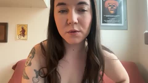 Snapshot of cuteballoons chatting on January 2026 04:56:01 PM CuteBalloons online show from January 2026 04:56:01 PM