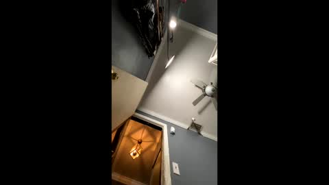 Snapshot of cutecuban18 chatting on January 2025 09:30:01 AM loveolots online show from January 2025 09:30:01 AM