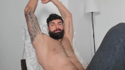 cuteeboy online show from March 2025 12:47:01 PM