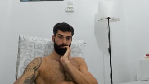 cuteeboy online show from November 2025 06:23:01 AM