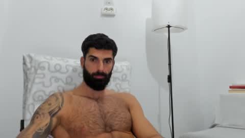 cuteeboy online show from November 2025 09:03:02 PM