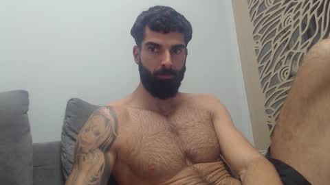 cuteeboy online show from December 2025 06:46:02 PM