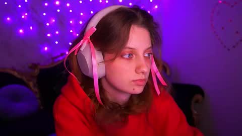 Foxy online show from February 2026 02:18:01 PM