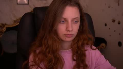 Snapshot of cuteefoxy chatting on May 2026 12:44:02 PM Foxy online show from May 2026 12:44:02 PM