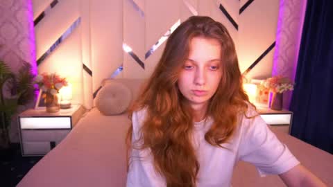 Snapshot of cuteefoxy chatting on May 2026 12:31:02 PM Foxy online show from May 2026 12:31:02 PM