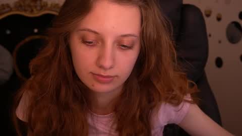 Snapshot of cuteefoxy chatting on May 2026 01:09:02 PM Foxy online show from May 2026 01:09:02 PM