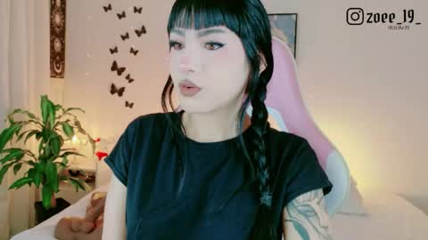 Snapshot of cuteezoe chatting on May 2026 04:29:02 AM Zoe online show from May 2026 04:29:02 AM