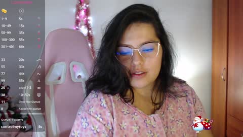 Snapshot of cutejess45 chatting on December 2024 08:34:02 AM tell me jess   online show from December 2024 08:34:02 AM