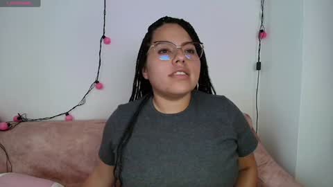 Snapshot of cutejess45 chatting on January 2025 10:33:01 PM tell me jess   online show from January 2025 10:33:01 PM