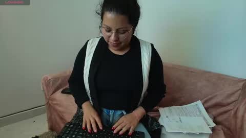 Snapshot of cutejess45 chatting on March 2025 07:05:02 PM tell me jess   online show from March 2025 07:05:02 PM