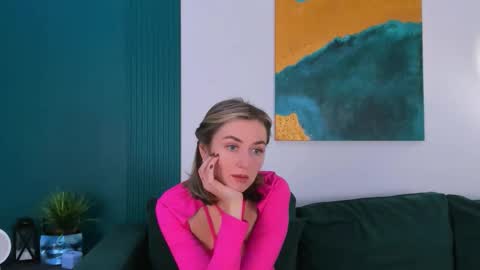 cutemirage online show from December 2025 02:34:01 PM