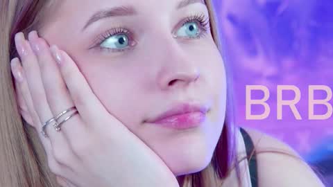 Snapshot of cutemousee chatting on February 2026 07:40:01 AM Rina online show from February 2026 07:40:01 AM