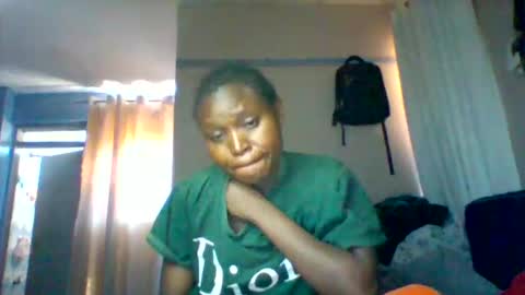 cutezola online show from December 2025 07:12:01 AM