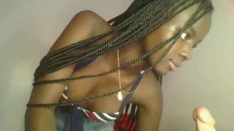 cutie_choco online show from October 2025 08:32:01 PM