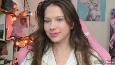 Snapshot of cutierori chatting on February 2025 05:15:01 PM Rori  Instagram cutierori  online show from February 2025 05:15:01 PM