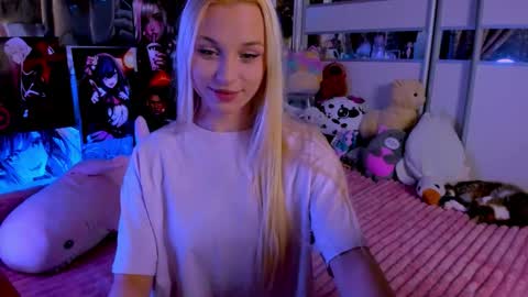 Nora online show from September 2025 08:21:02 PM