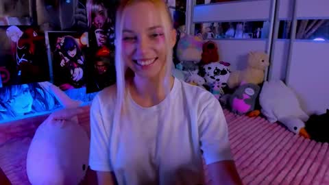 Nora online show from October 2025 08:31:02 PM