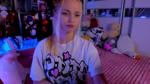 Nora online show from October 2025 08:31:01 PM