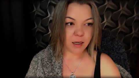 Snapshot of cyberdomme chatting on February 2025 09:18:02 PM Full time mean bitch. online show from February 2025 09:18:02 PM