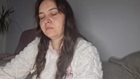 Cyndee Winter online show from October 2025 04:27:01 PM