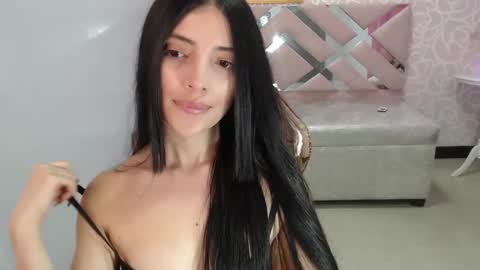 Snapshot of cynthia_ch chatting on November 2025 03:28:02 AM CINTIA ARAUJO online show from November 2025 03:28:02 AM