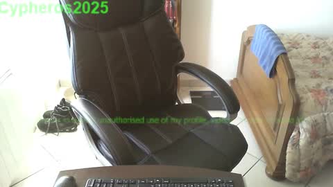 Snapshot of cypheros2025 chatting on October 2025 09:20:01 AM Chris online show from October 2025 09:20:01 AM