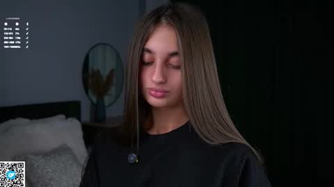 Isabella online show from October 2025 01:09:02 AM