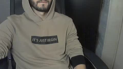 Snapshot of d_____________k chatting on November 2025 09:44:02 AM Dolce online show from November 2025 09:44:02 AM