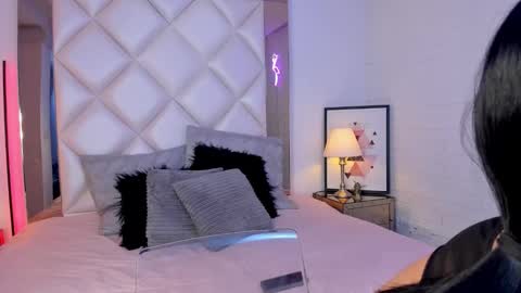 Kim online show from January 2025 10:17:01 AM