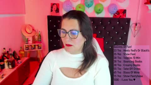 Snapshot of d_martii chatting on February 2025 11:08:02 AM Mia online show from February 2025 11:08:02 AM